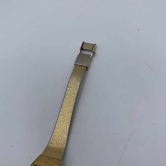 Vintage Seiko Watch Women\'s Classic Luxury Gold Tone 2C20-6450 Black Dial main image 8